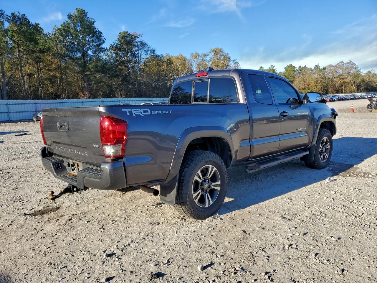2017 TOYOTA TACOMA ACCESS CAB photo 3