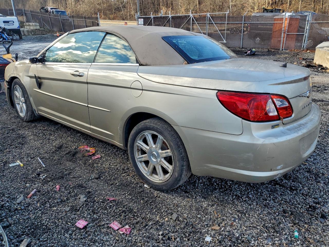 2008 CHRYSLER SEBRING TOURING photo 2