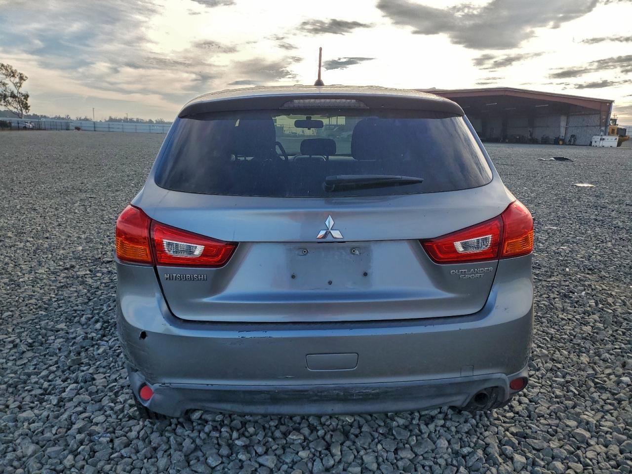 2016 MITSUBISHI OUTLANDER SPORT ES photo 6