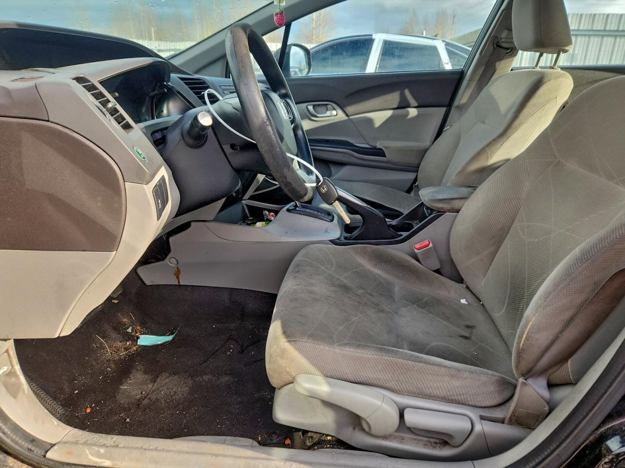 2012 HONDA CIVIC LX photo 7