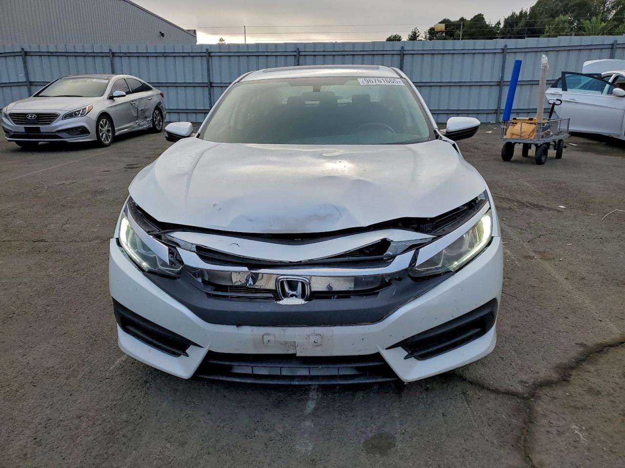 2017 HONDA CIVIC EX photo 5