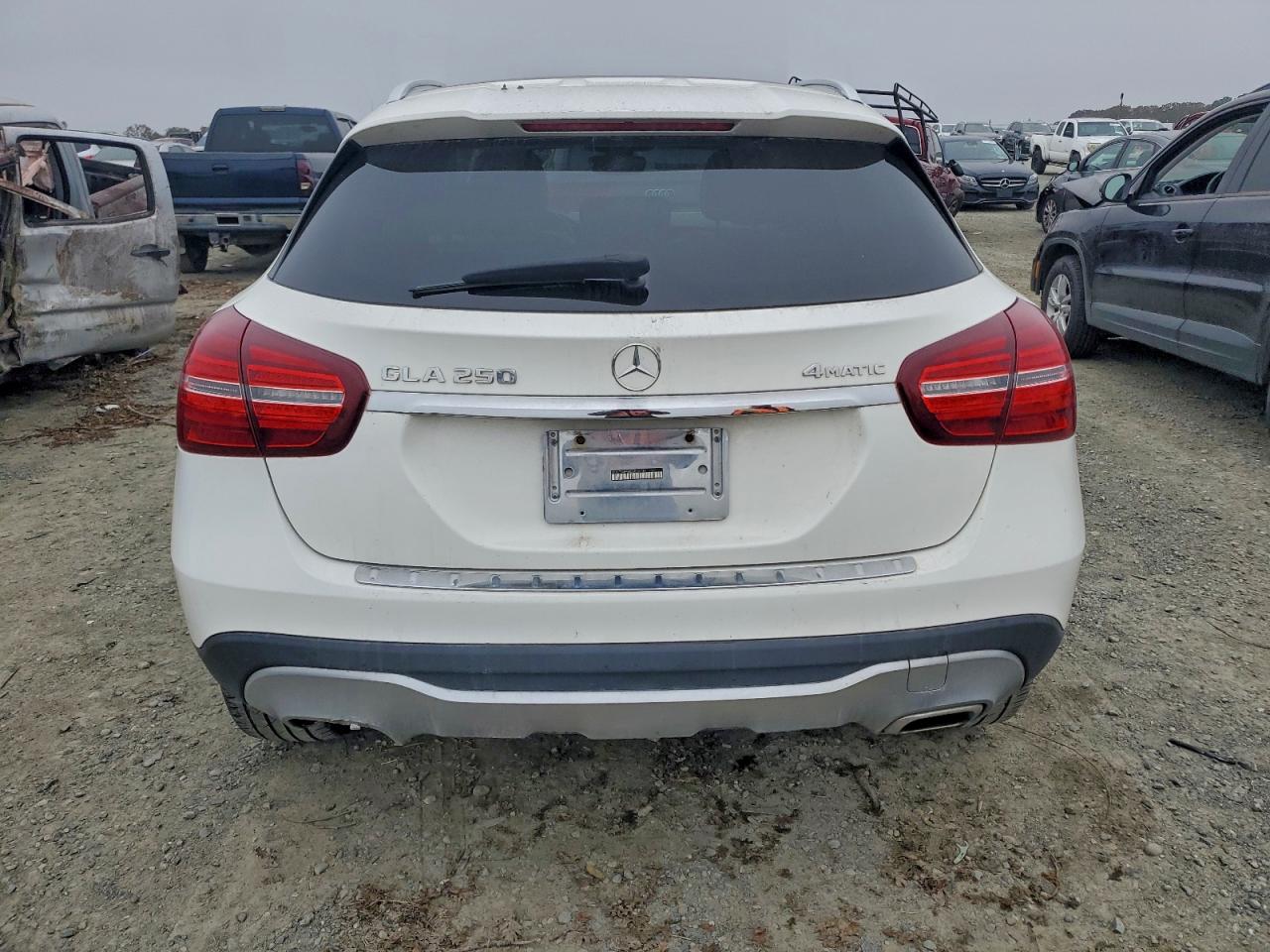 2019 MERCEDES-BENZ GLA 250 photo 6