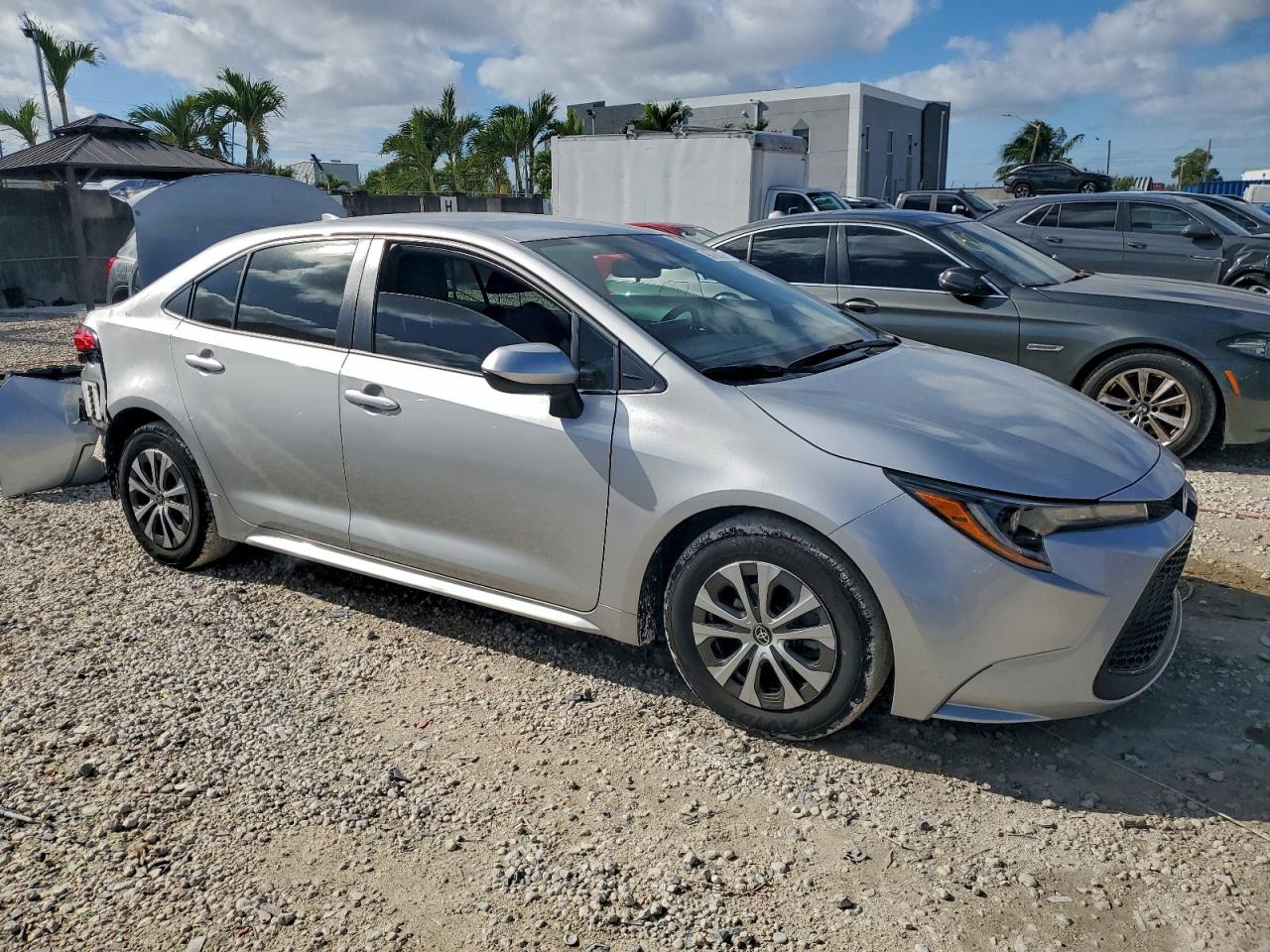 2022 TOYOTA COROLLA LE photo 4