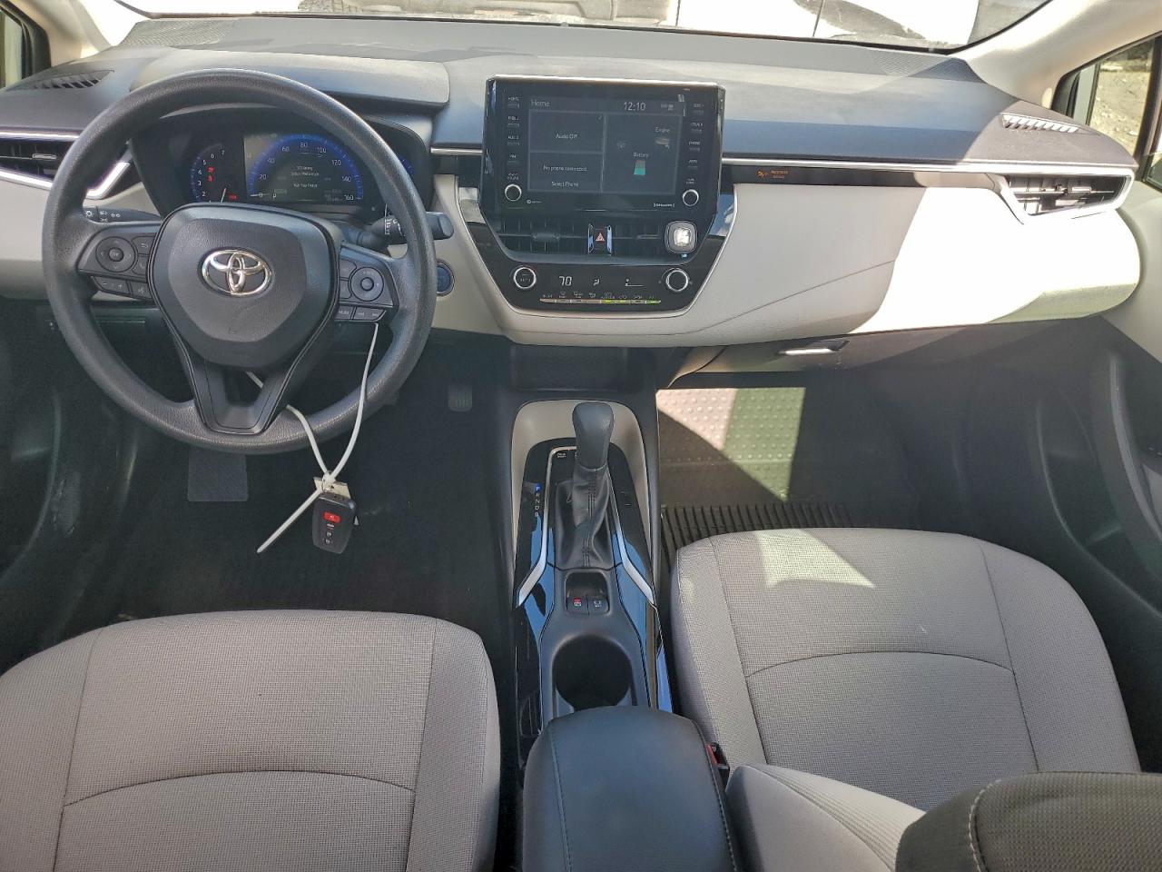 2022 TOYOTA COROLLA LE photo 8