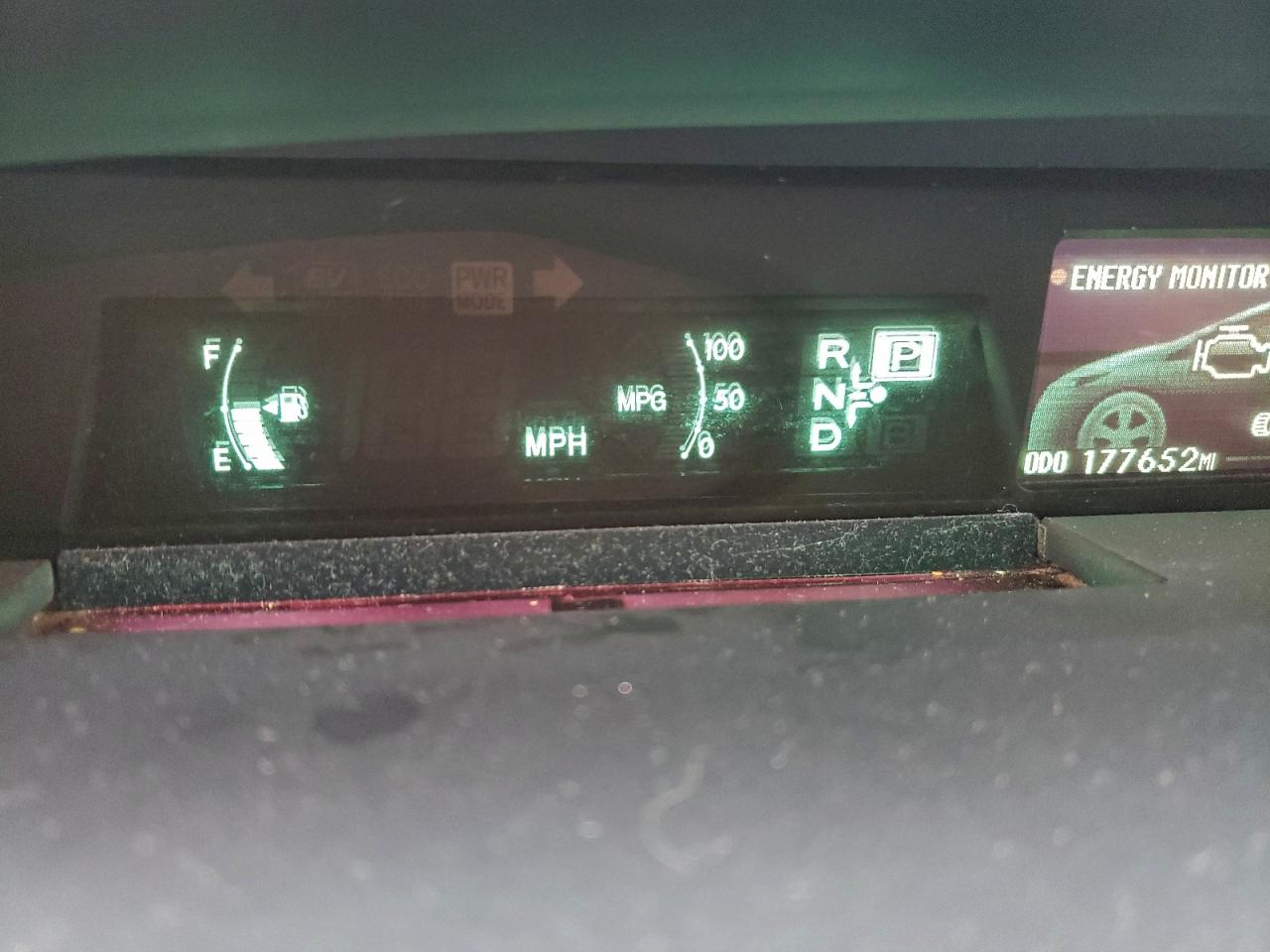 2012 TOYOTA PRIUS photo 9