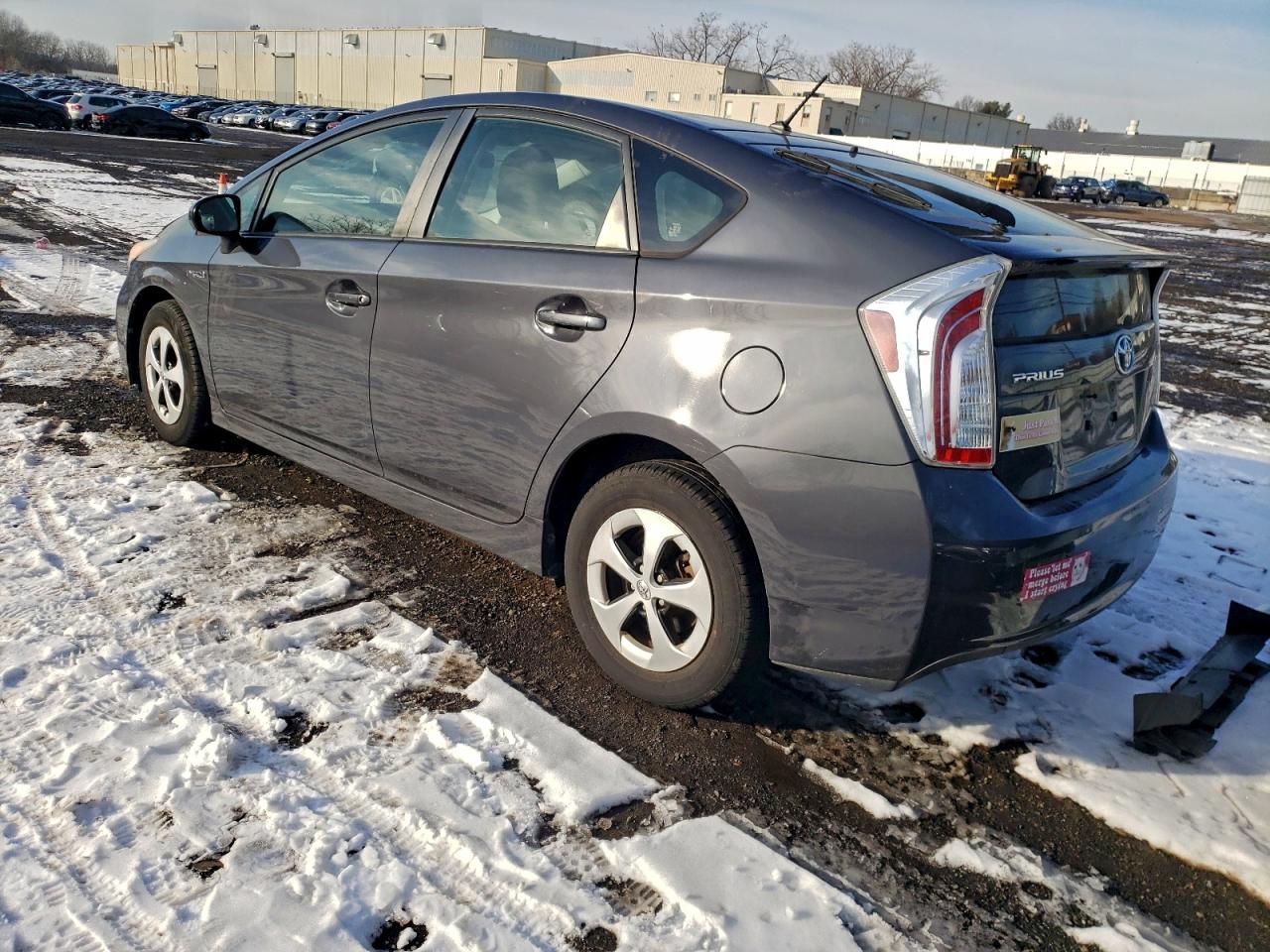 2012 TOYOTA PRIUS photo 2