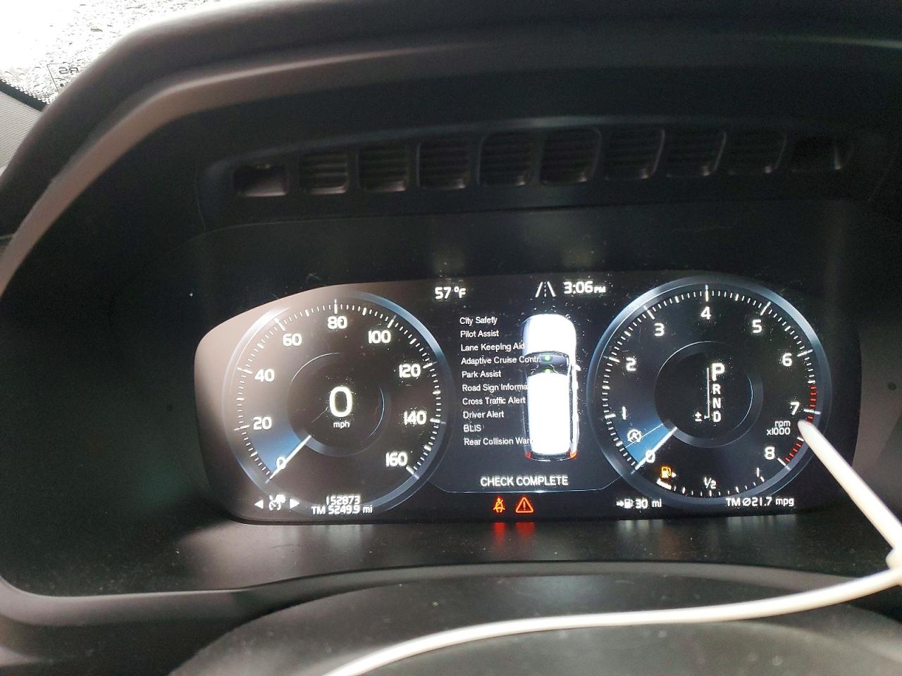 2017 VOLVO XC90 T6 photo 9
