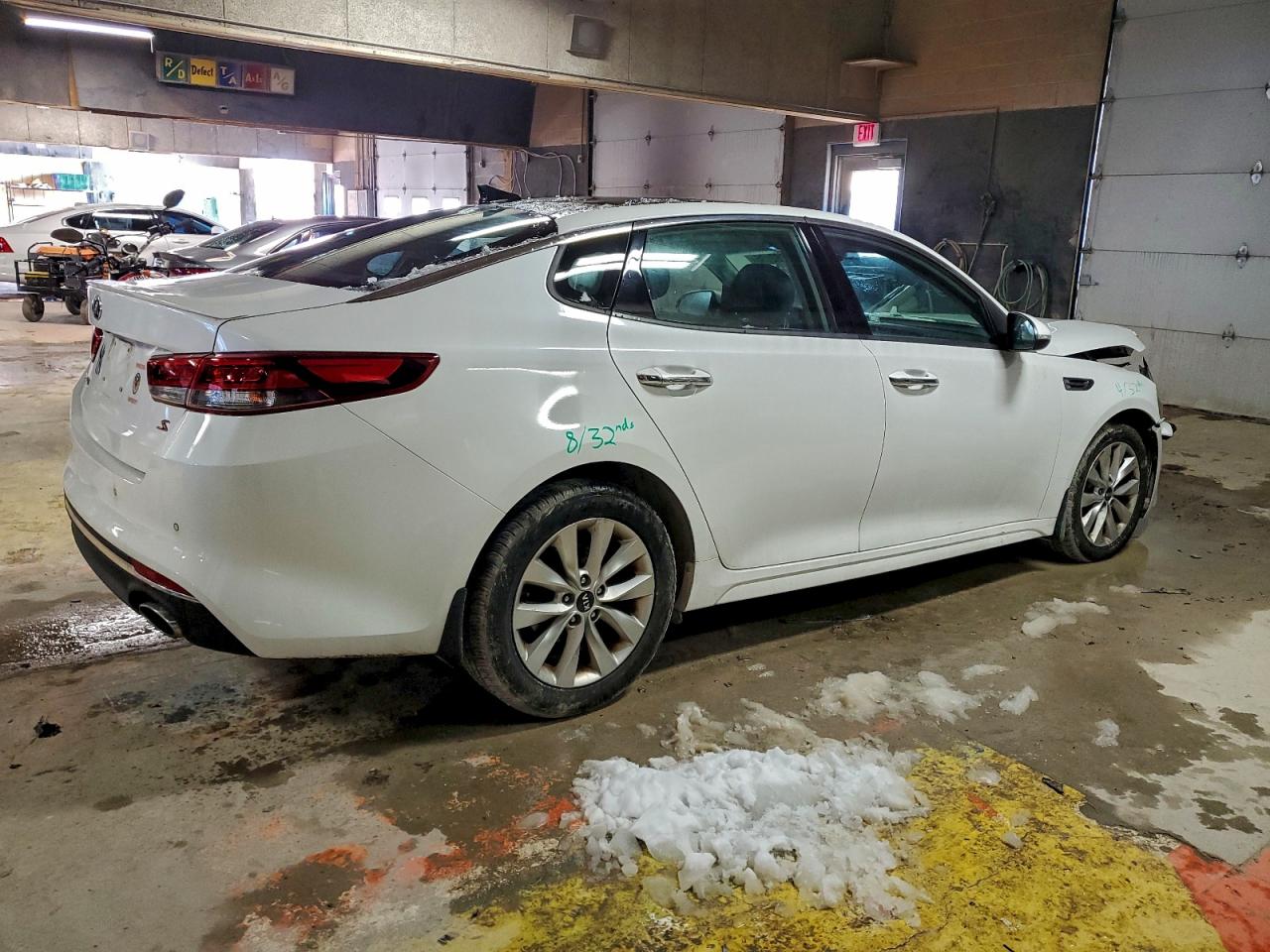 2018 KIA OPTIMA LX photo 3