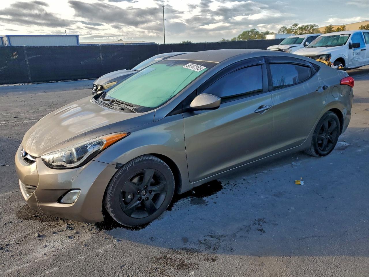 2013 HYUNDAI ELANTRA