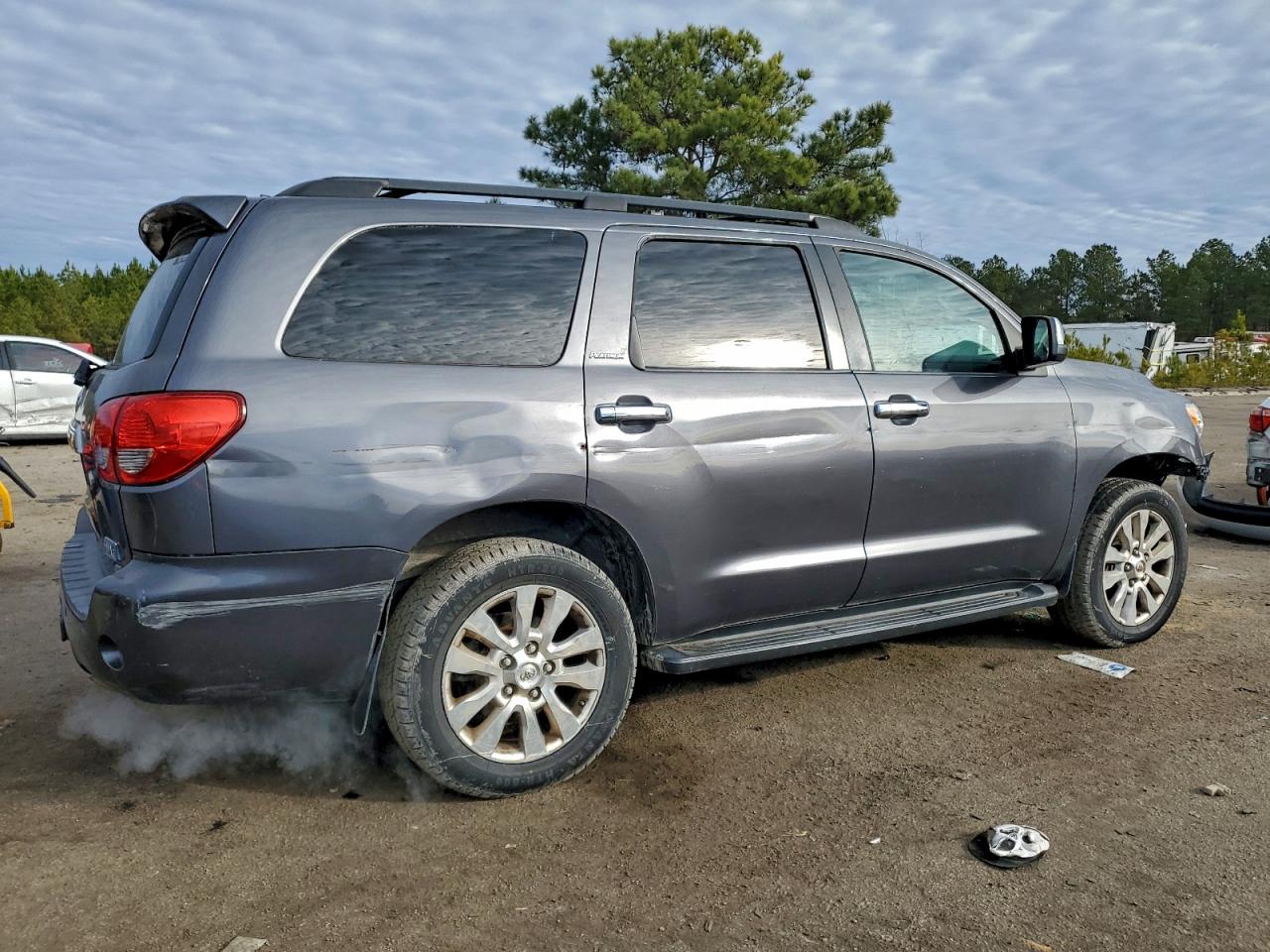 2011 TOYOTA SEQUOIA PLATINUM photo 3
