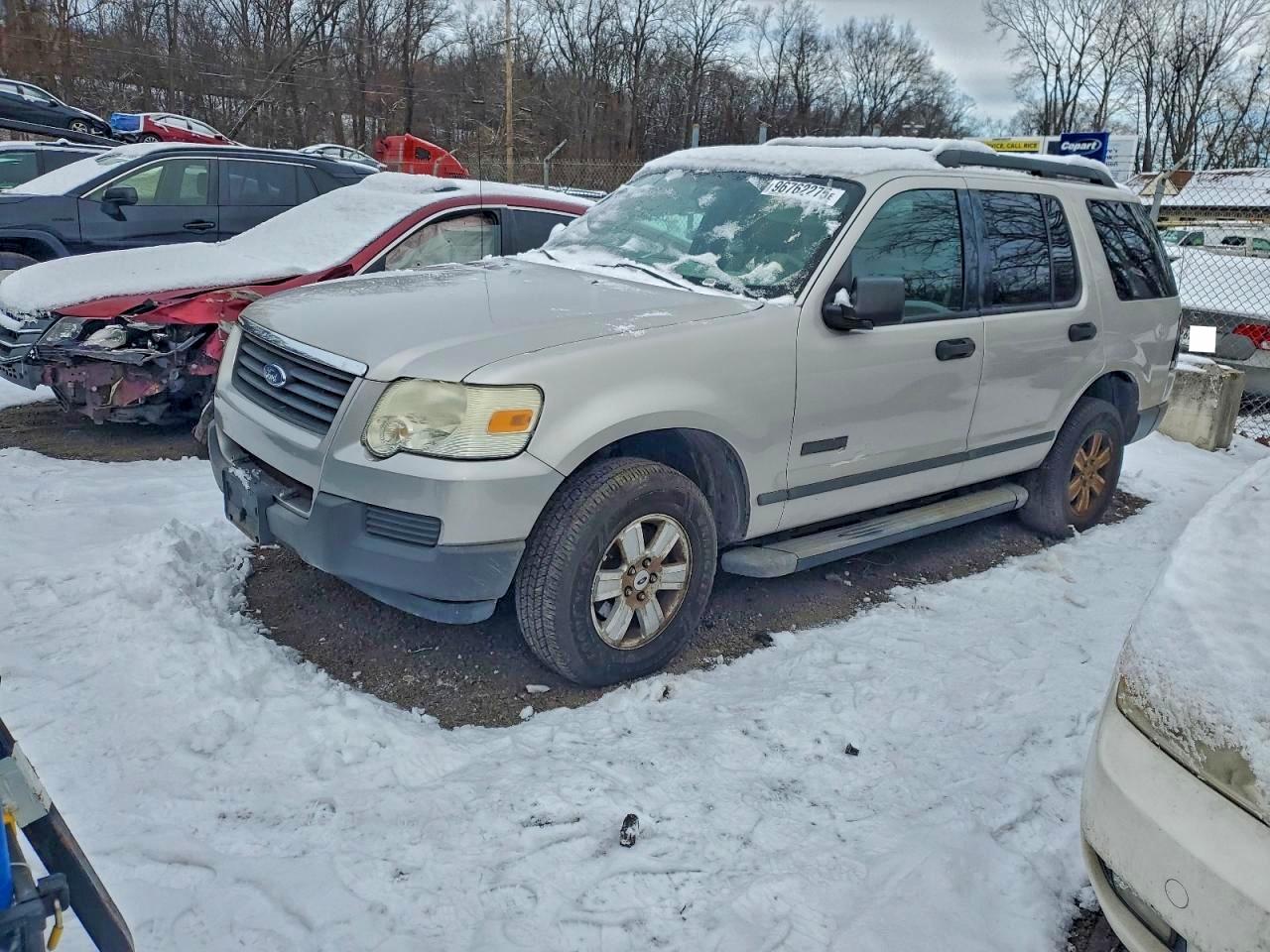 2006 FORD EXPLORER XLS — MINOR DENT/SCRATCHES damage — photo 1