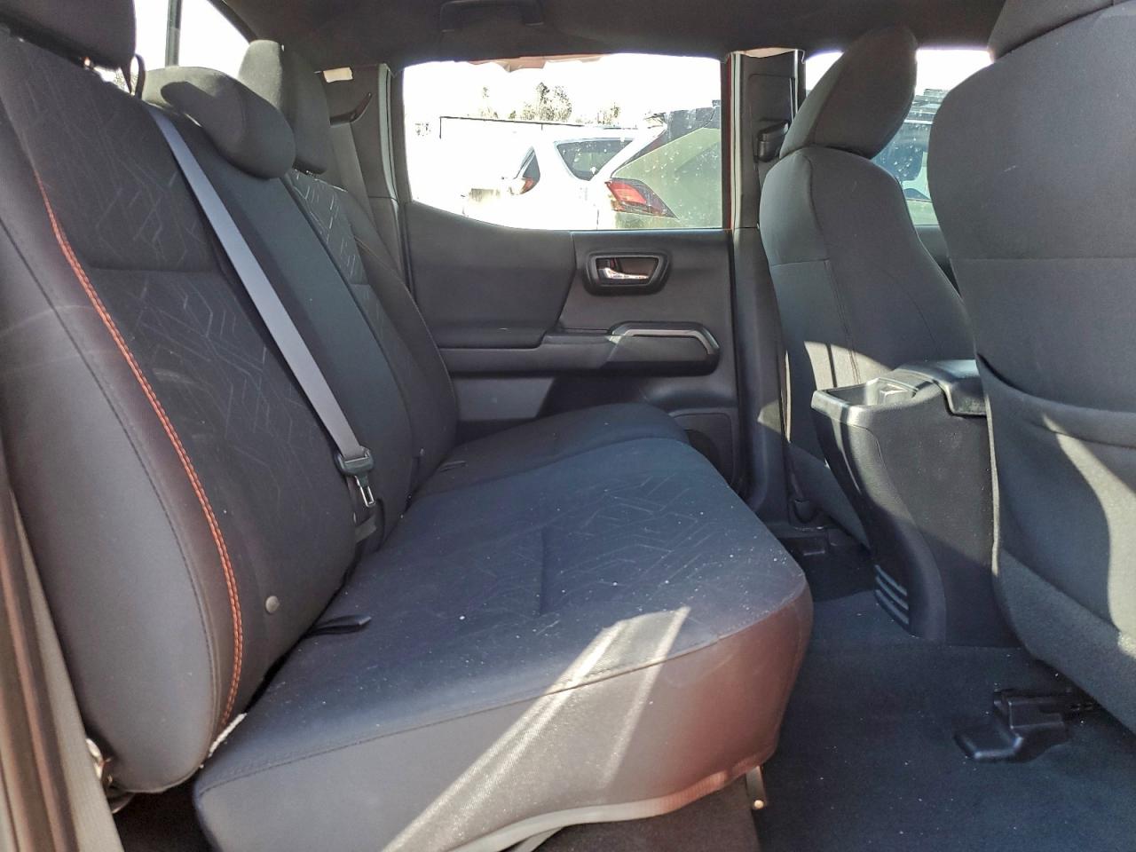 2017 TOYOTA TACOMA DOUBLE CAB photo 10