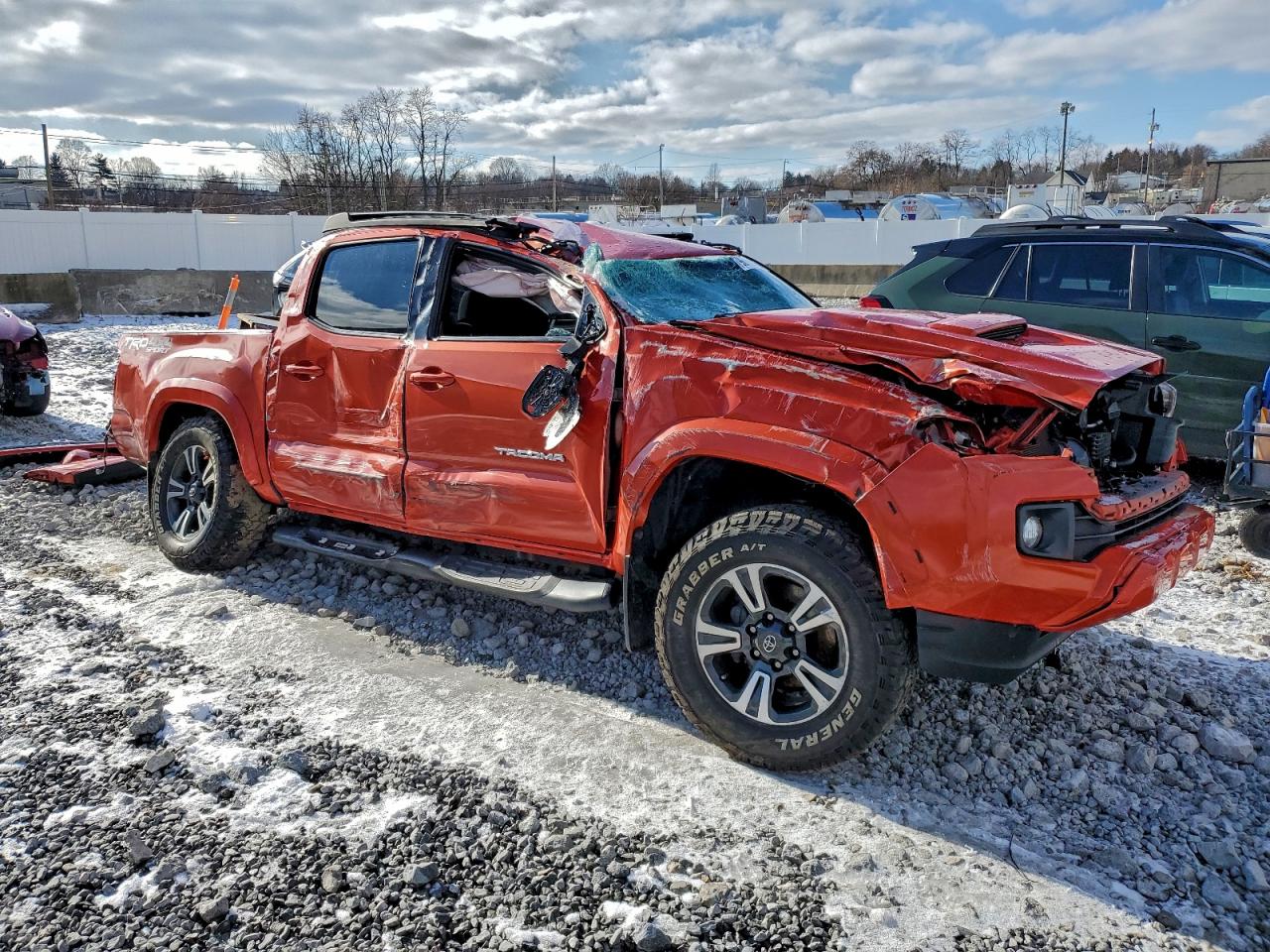 2017 TOYOTA TACOMA DOUBLE CAB photo 4