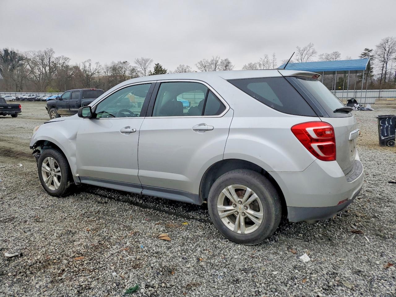 2016 CHEVROLET EQUINOX LS photo 2
