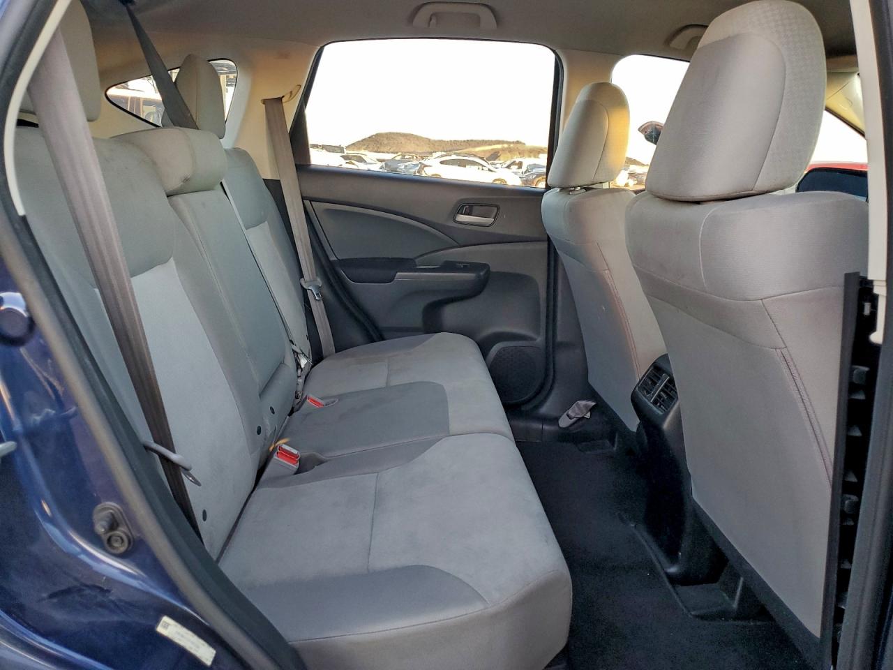 2015 HONDA CR-V LX photo 11