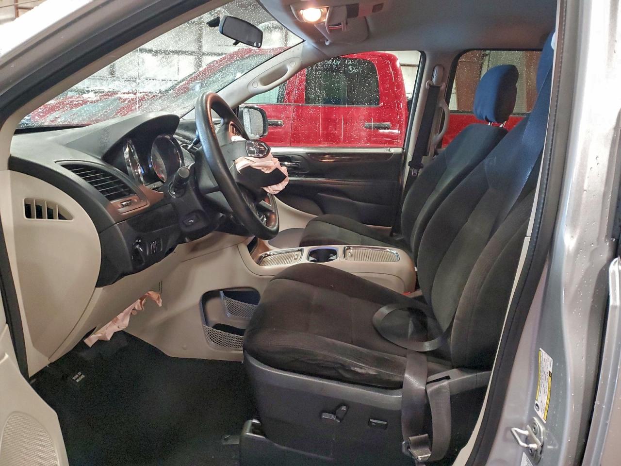 2012 DODGE GRAND CARAVAN SXT photo 25