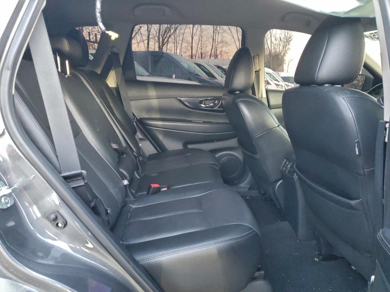 2019 NISSAN ROGUE S photo 31