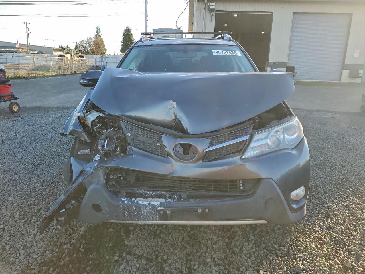 2015 TOYOTA RAV4 XLE photo 5