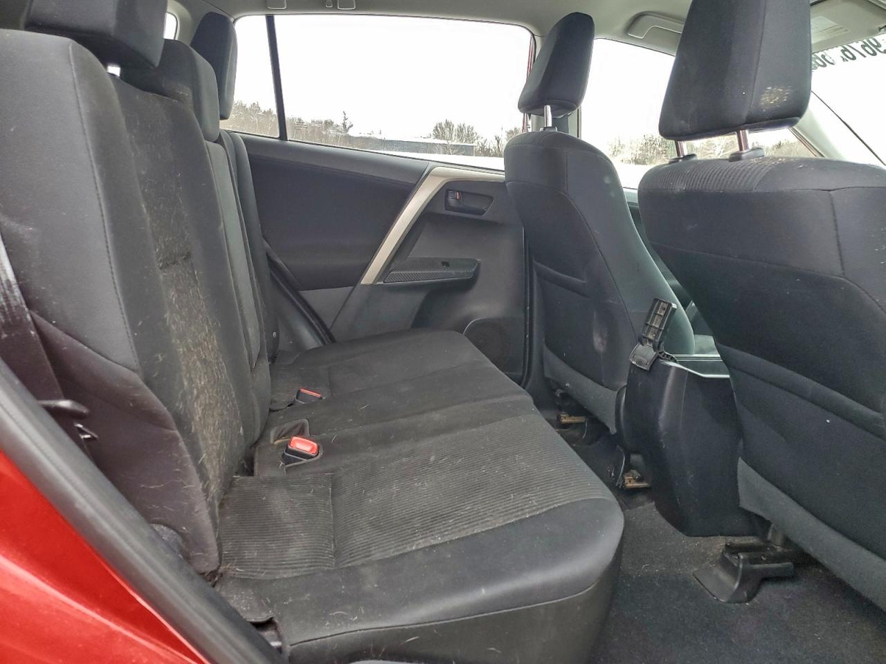 2014 TOYOTA RAV4 LE photo 10