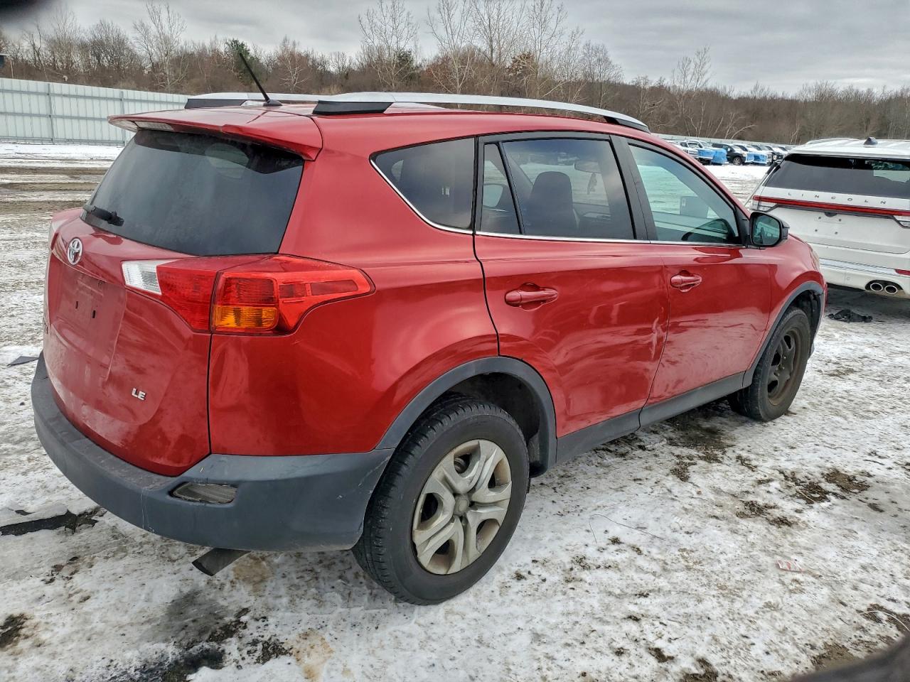 2014 TOYOTA RAV4 LE photo 3
