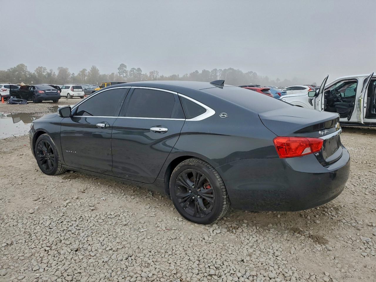 2015 CHEVROLET IMPALA LT photo 2