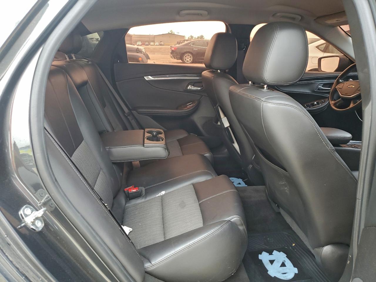 2015 CHEVROLET IMPALA LT photo 10