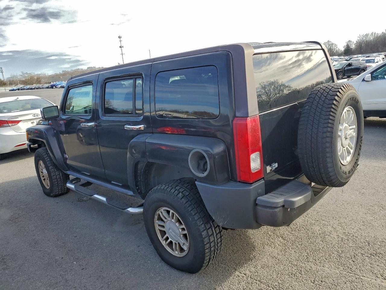2006 HUMMER H3 photo 2