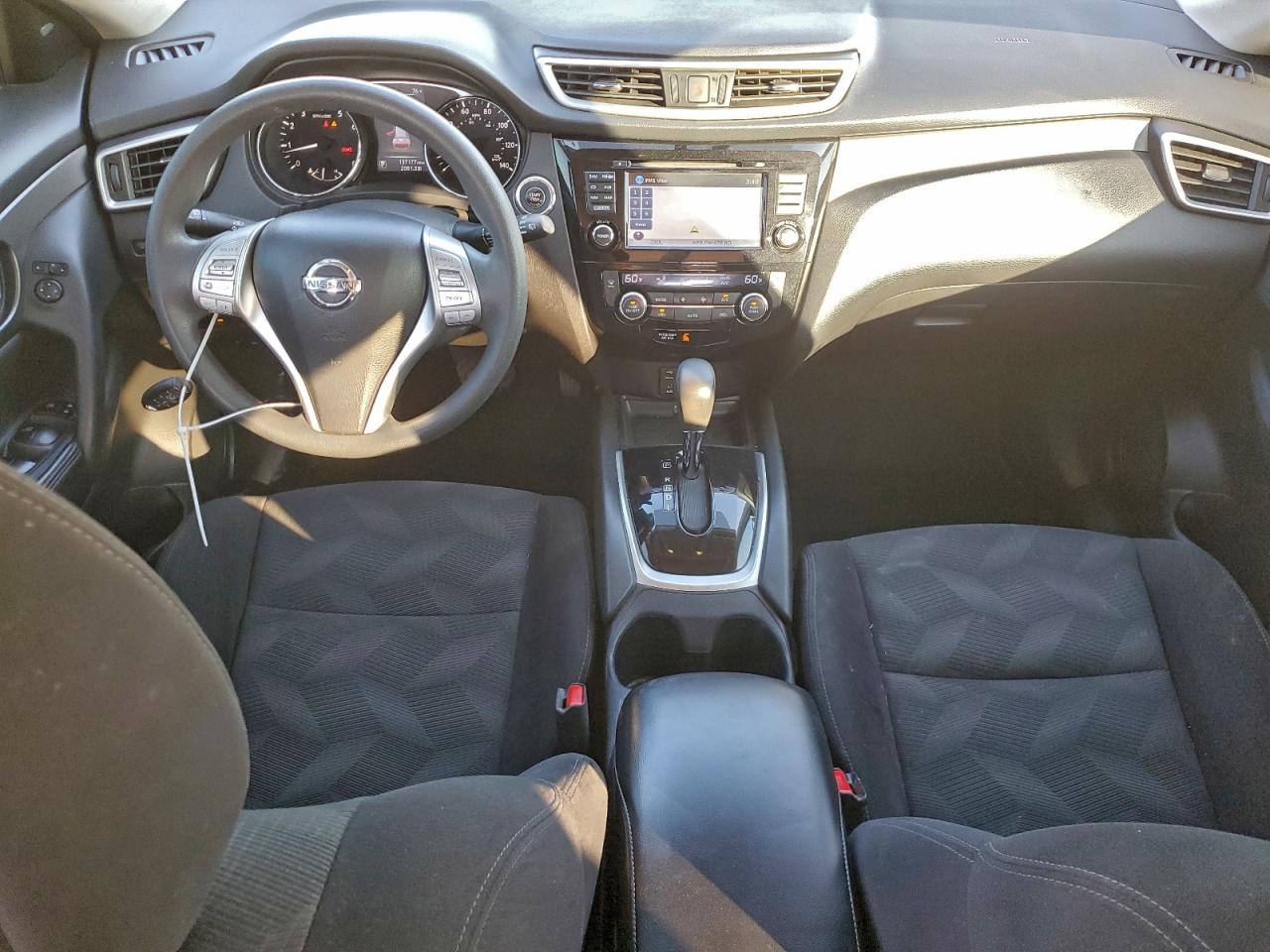 2014 NISSAN ROGUE S photo 8