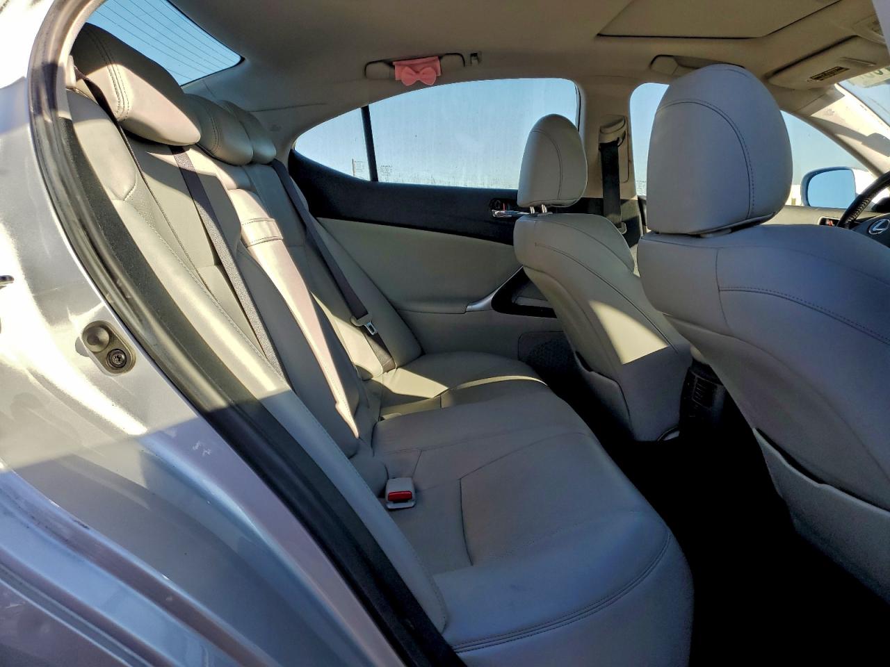 2007 LEXUS IS 250 photo 10