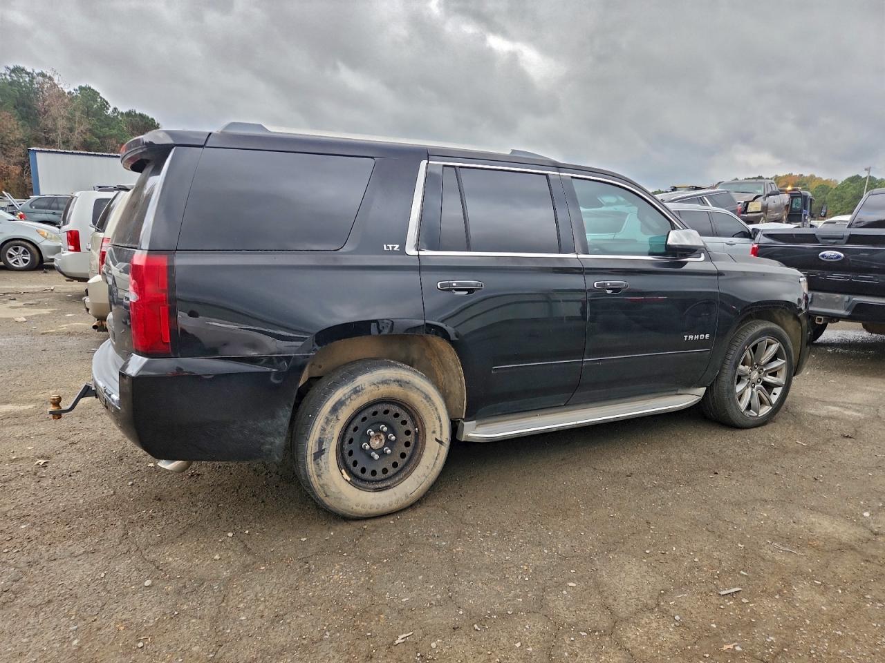 2015 CHEVROLET TAHOE K1500 LTZ photo 3