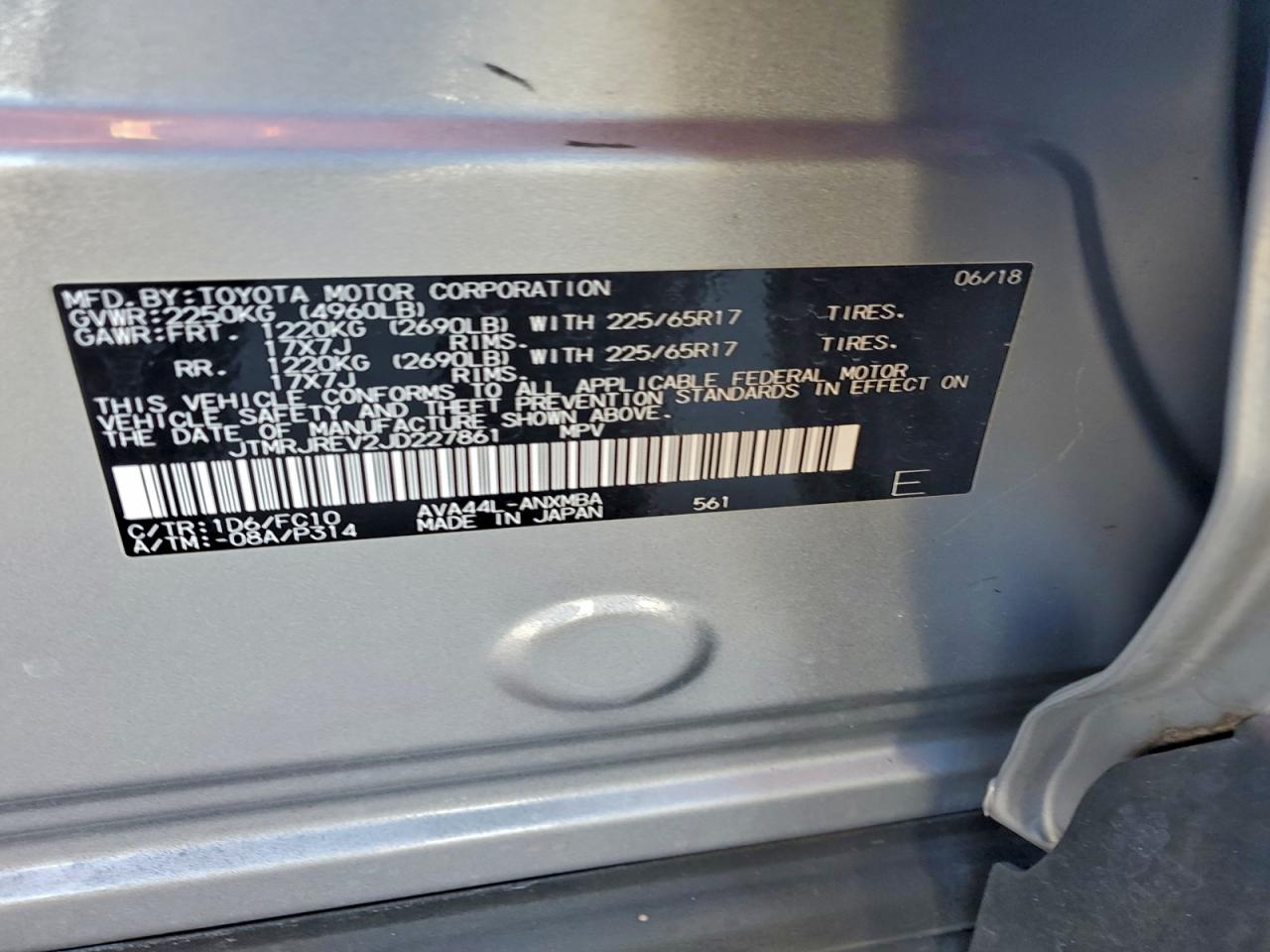 2018 TOYOTA RAV4 HV LE photo 12