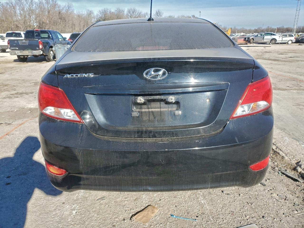 2017 HYUNDAI ACCENT SE photo 6