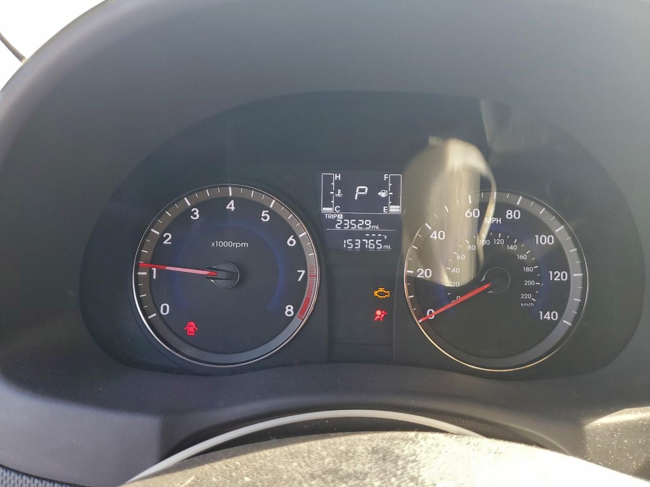 2017 HYUNDAI ACCENT SE photo 9