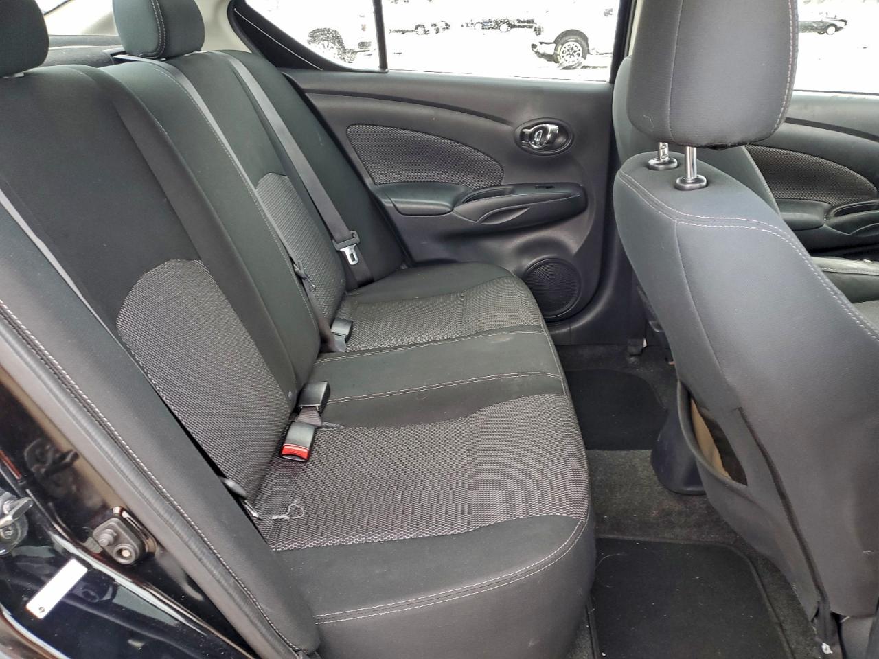 2019 NISSAN VERSA S photo 10
