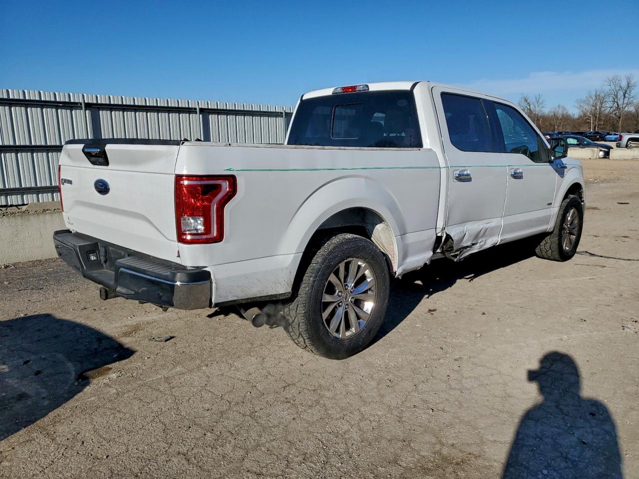 2016 FORD F150 SUPERCREW photo 5