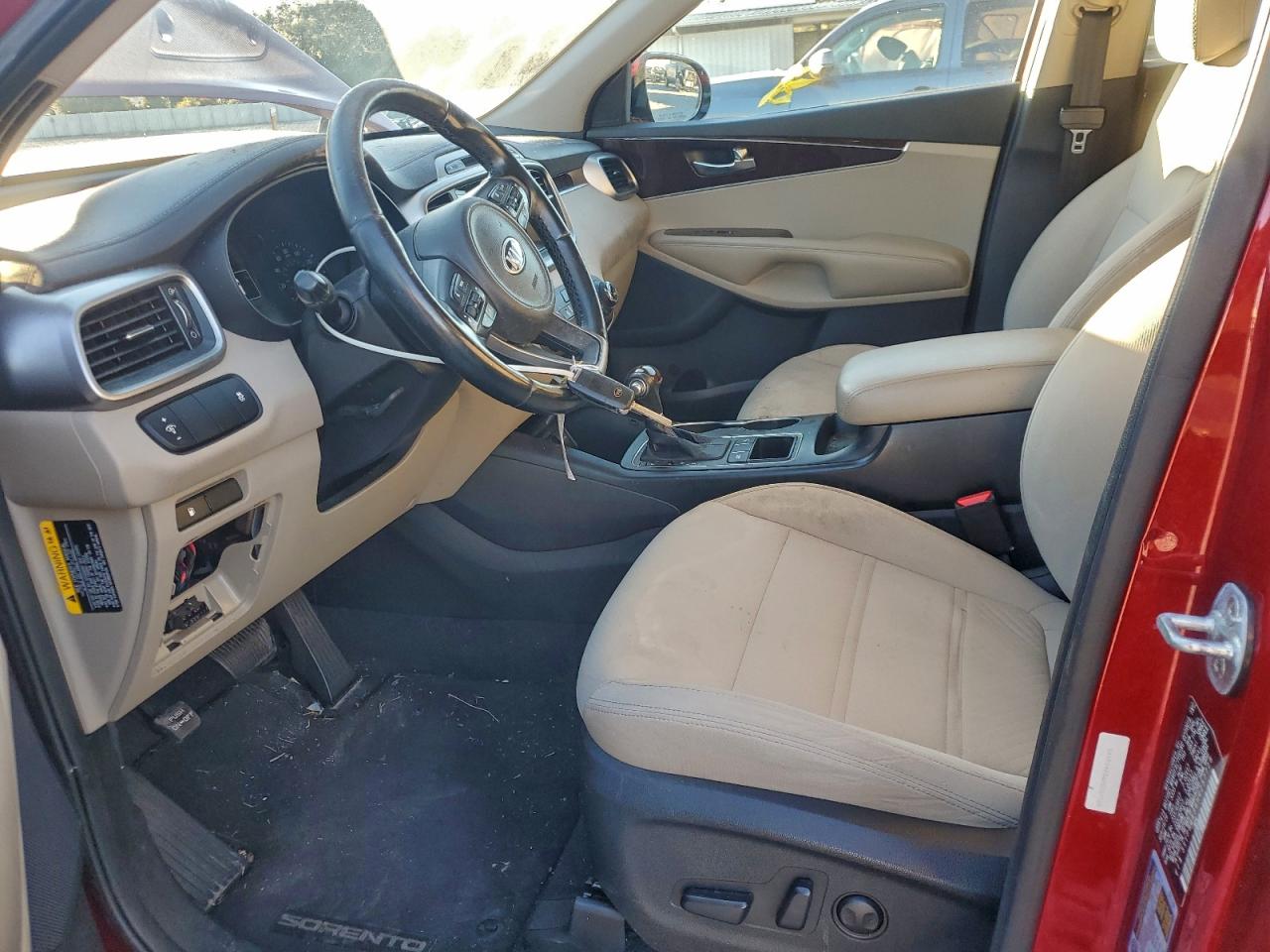 2017 KIA SORENTO LX photo 7