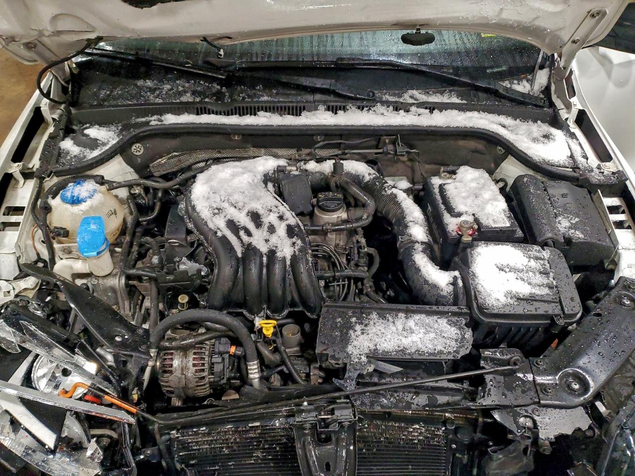2015 VOLKSWAGEN JETTA BASE photo 11