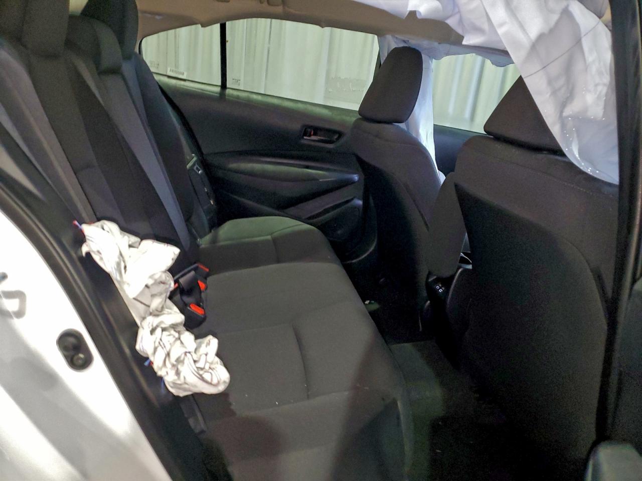 2025 TOYOTA COROLLA LE photo 10