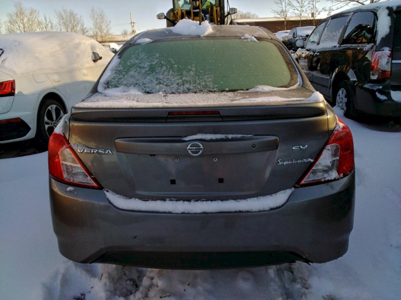 2019 NISSAN VERSA S photo 6