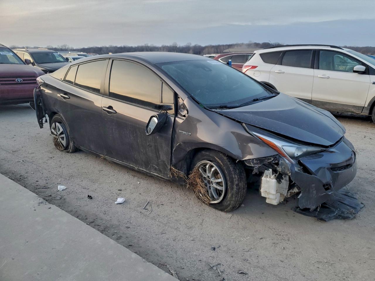 2018 TOYOTA PRIUS photo 4