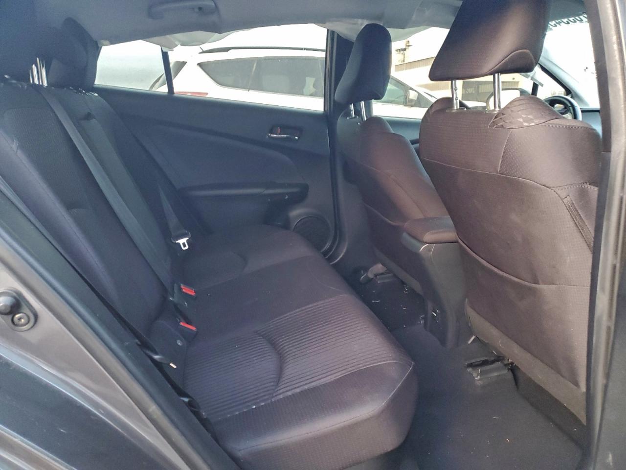 2018 TOYOTA PRIUS photo 10