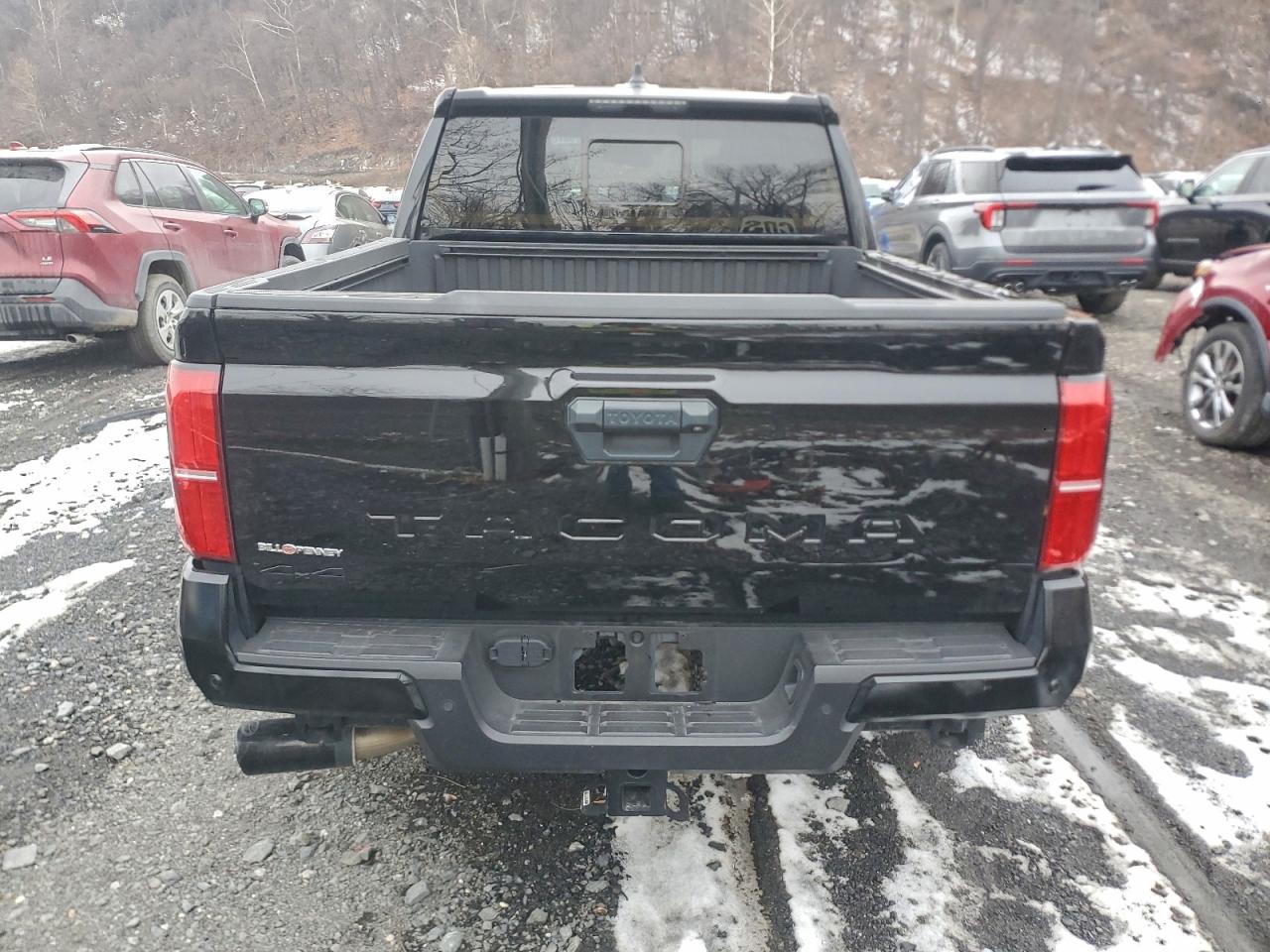 2024 TOYOTA TACOMA DOUBLE CAB photo 6
