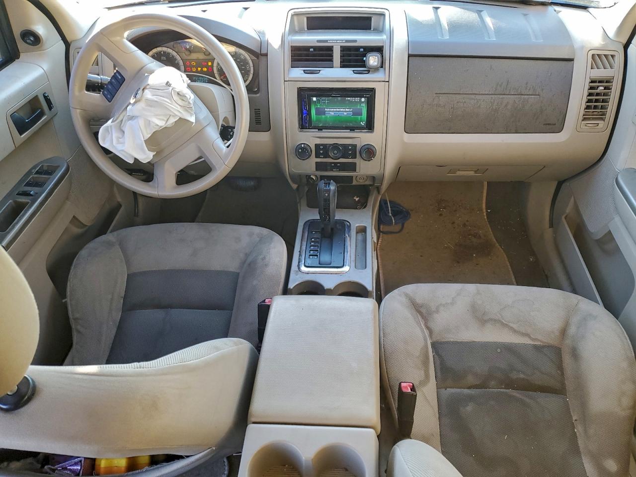 2008 FORD ESCAPE XLT photo 8