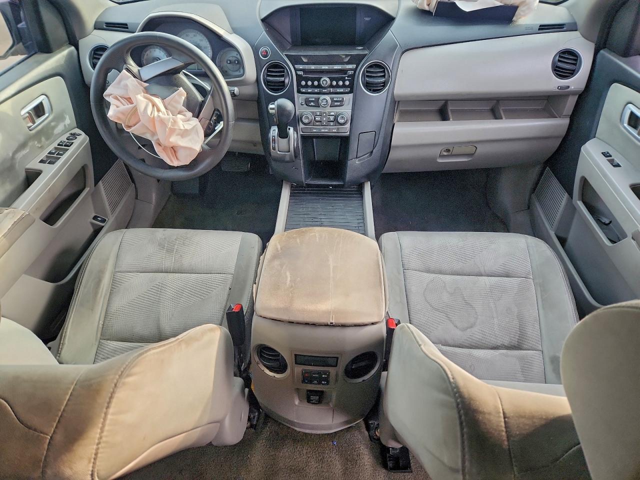 2013 HONDA PILOT LX photo 8