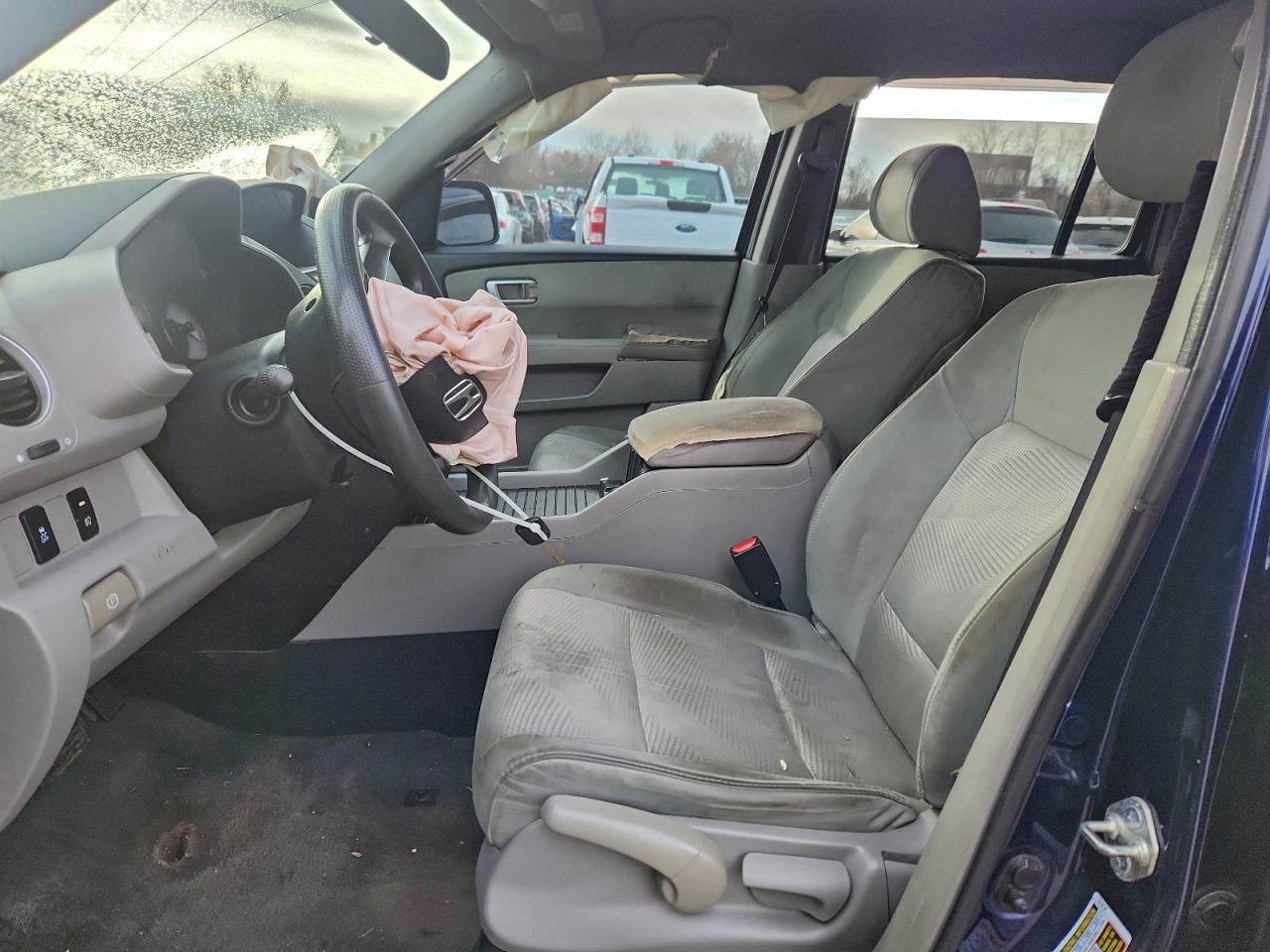 2013 HONDA PILOT LX photo 7