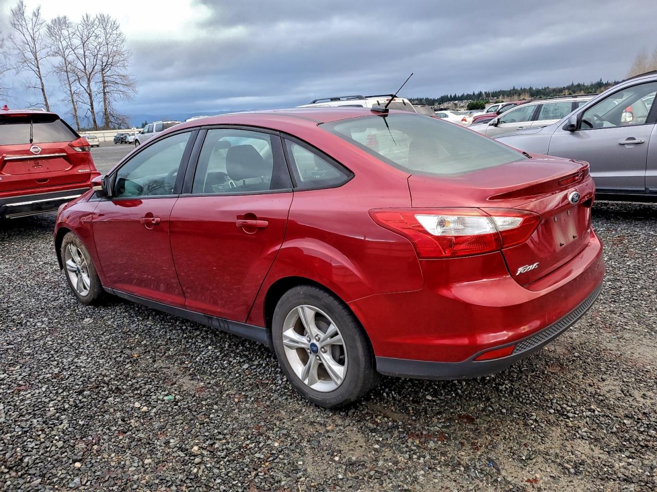 2013 FORD FOCUS SE photo 2