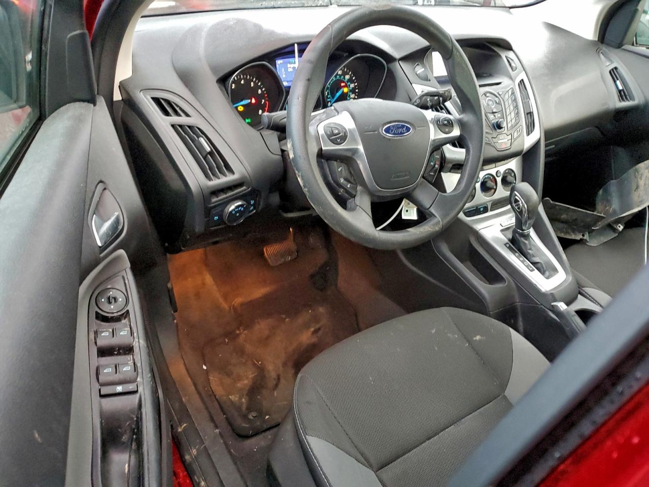 2013 FORD FOCUS SE photo 8