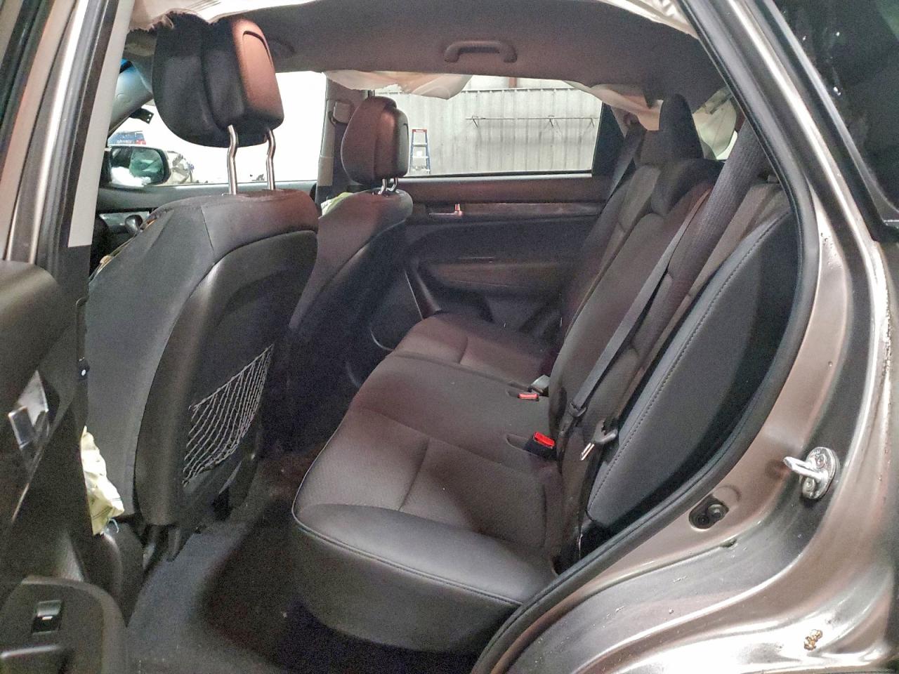 2011 KIA SORENTO LX photo 21