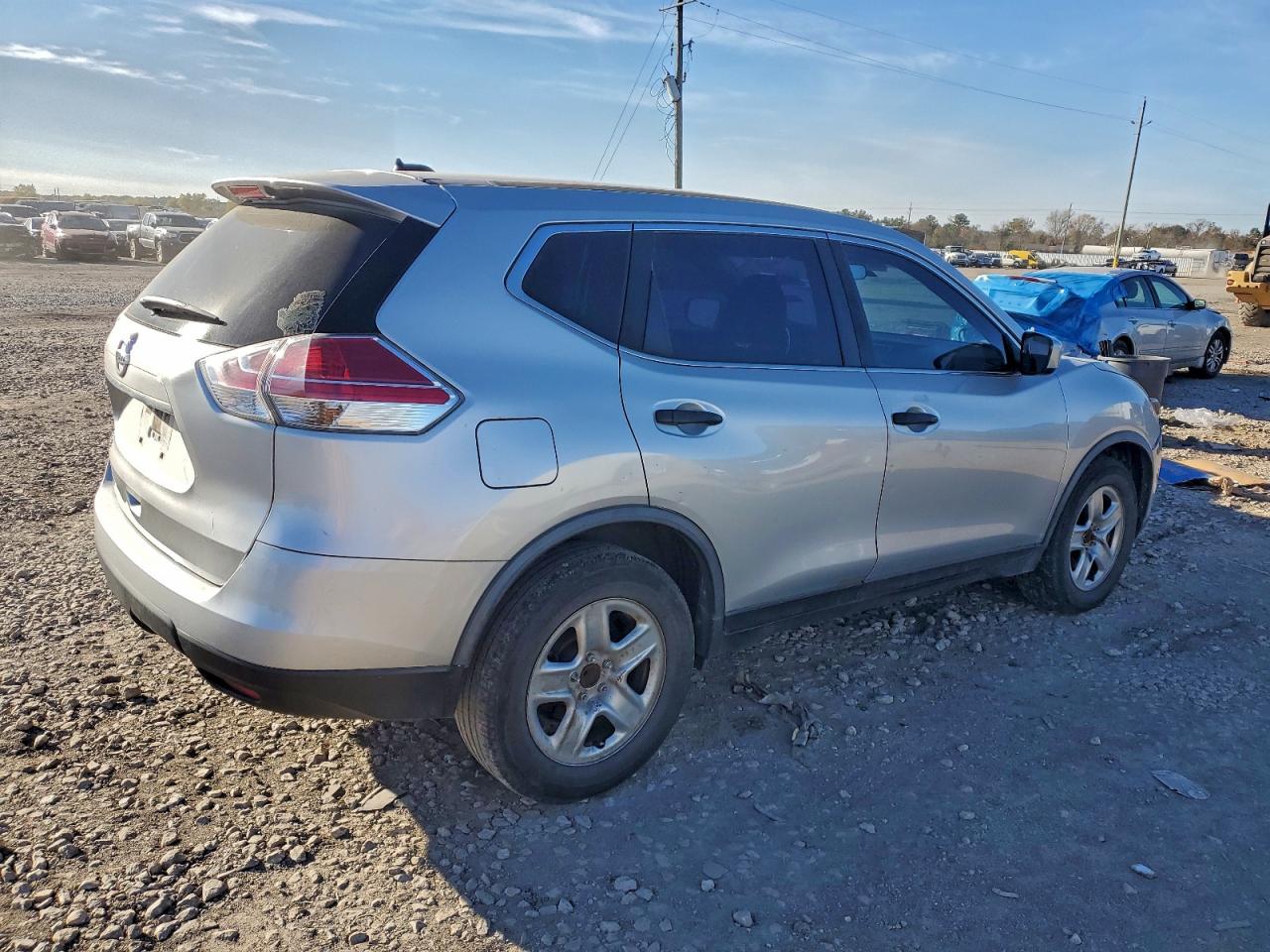 2016 NISSAN ROGUE S photo 3
