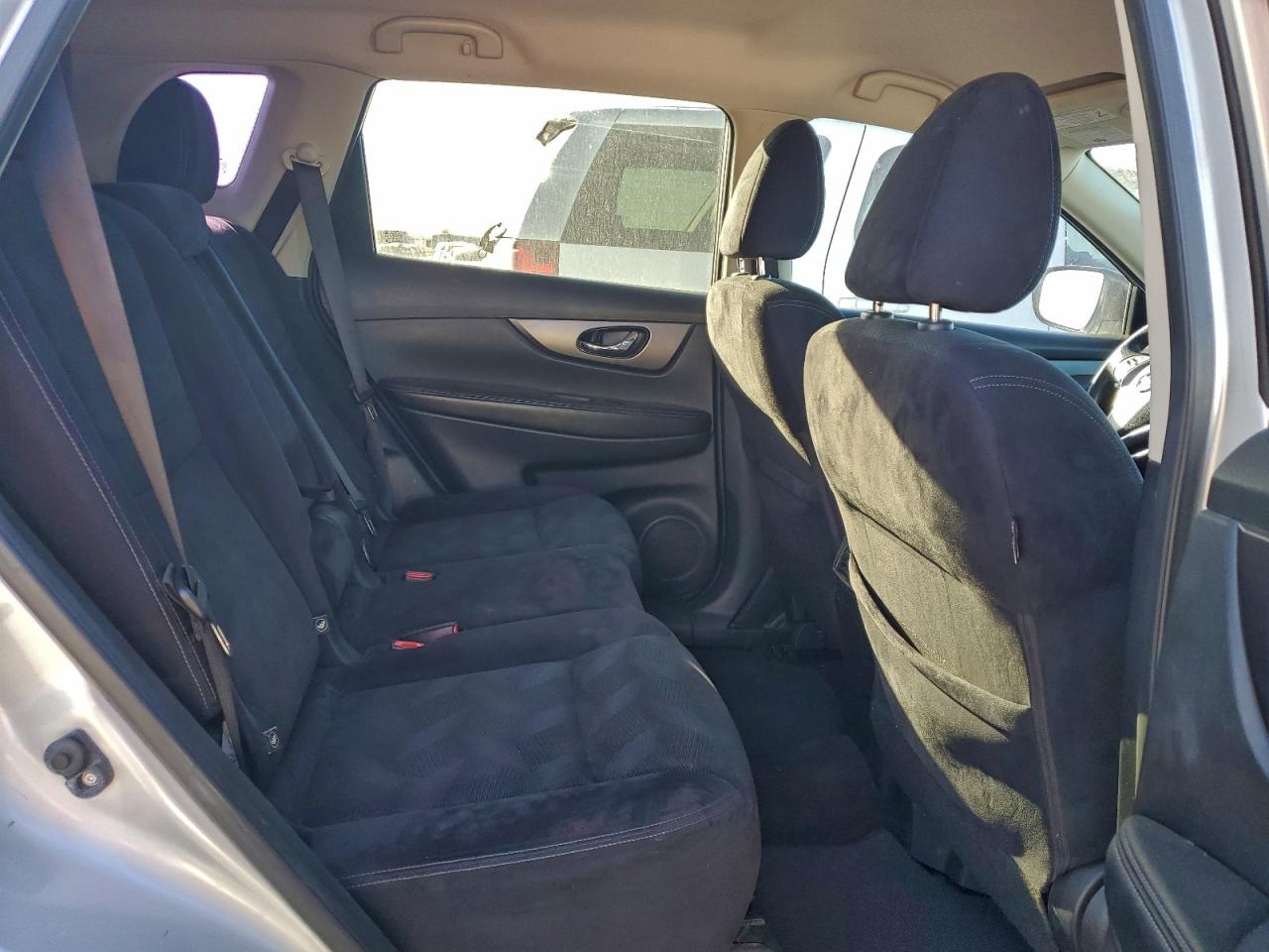 2016 NISSAN ROGUE S photo 10